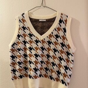 Knit Sweater vest